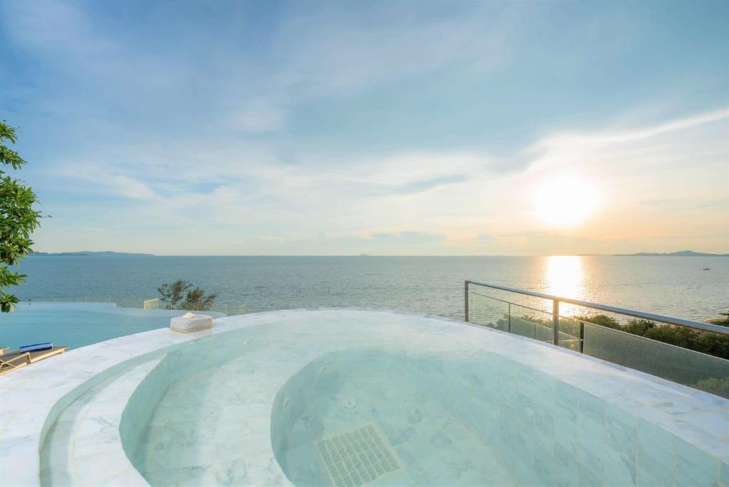 Bayphere Hotel Pattaya Ban Nong Hin  Екстер'єр фото